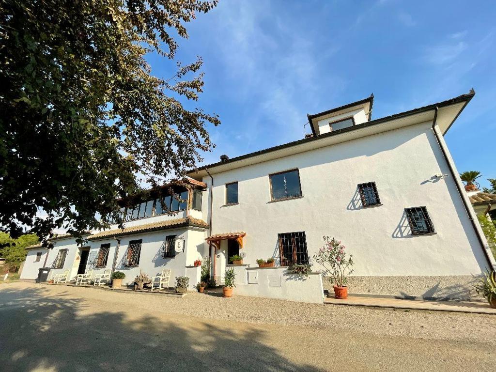 Il Sartore Vetralla Exteriör bild